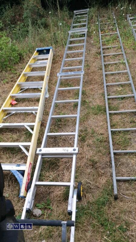 Aluminium roof ladder