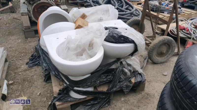 Pallet of sinks & toilets (unused)