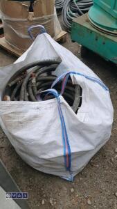 Bag of hydraulic pipes