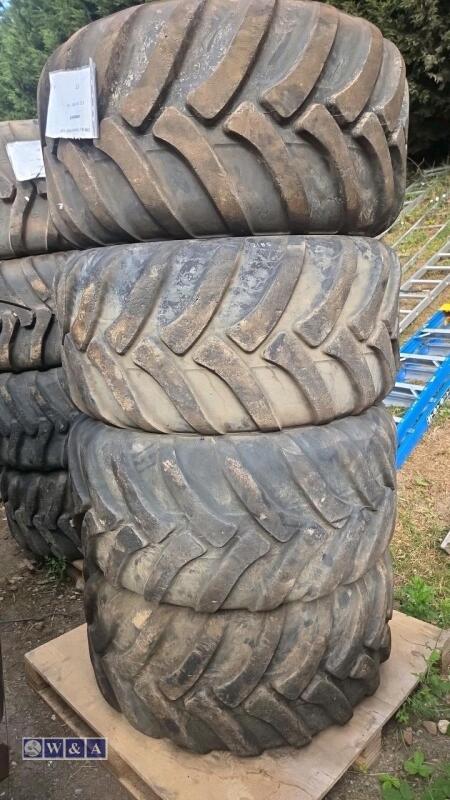 4 x STARCO dumper tyres (500 60 22.5)