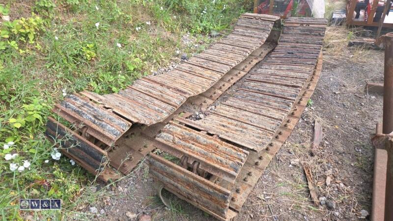 8t steel tracks