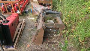 BOBCAT muck grab - 3
