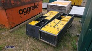 2 x battery charge lockers - 3