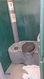 Portable toilet - 3