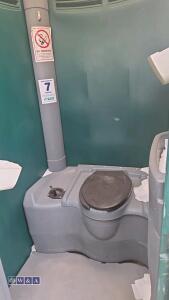 Portable toilet - 3