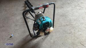 MAKITA BBA520 petrol post hole borer c/w auger flight - 3