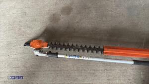 STIHL HL94 petrol long reach hedge trimmer (99240288) - 4