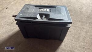 Storage box