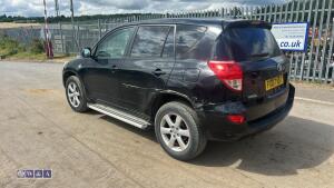 2007 TOYOTA RAV4 XTR D-4D turbo 6-speed manual diesel 4x4 (FX07 VST)(V5C new keeper slip in office) - 3