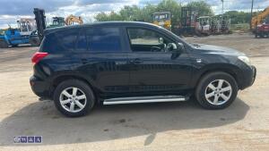 2007 TOYOTA RAV4 XTR D-4D turbo 6-speed manual diesel 4x4 (FX07 VST)(V5C new keeper slip in office) - 6