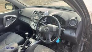 2007 TOYOTA RAV4 XTR D-4D turbo 6-speed manual diesel 4x4 (FX07 VST)(V5C new keeper slip in office) - 23