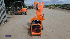 2016 TIMBERWOLF TW13/75G Honda petrol chipper - 8