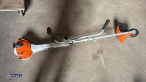 STIHL FS410 petrol strimmer (203323135) - 3