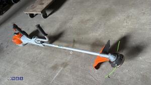 STIHL FS410 petrol strimmer (203323135) - 4