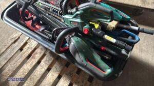 Box of hedge trimmers - 4