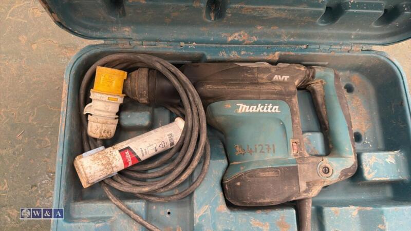 MAKITA HR3210C 110v hammer drill c/w case (3441271)