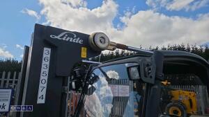2012 LINDE H35T gas forklift (s/n H2X393C03139) with duplex mast & side-shift - 23