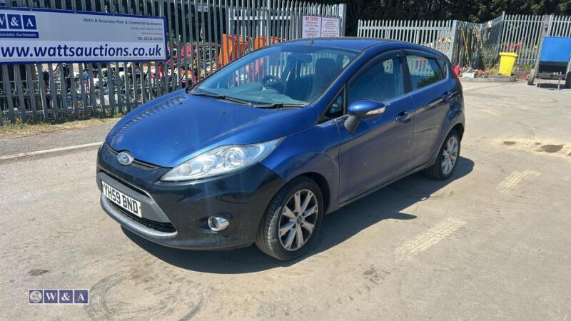 2009 FORD FIESTA ZETEC 5-speed manual petrol 5-door hatchback car (YH59 BND)