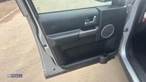 2006 LAND ROVER DISCOVERY TDV6 S 6-speed 7 seater automatic diesel (GJ06 WRT)(V5 in office) - 13
