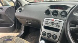2011 PEUGEOT 308 SPORT 5-speed manual petrol 5-door hatchback car (RO11 WCZ) - 29