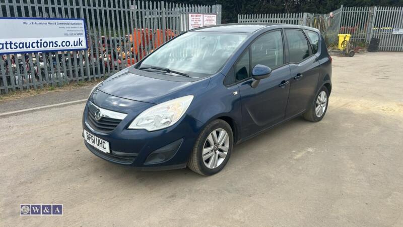 2011 VAUXHALL MERIVA EXCLUSIV CDTI 6-speed manual diesel car (BF61 UHC)(V5 in office)