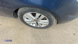 2011 VAUXHALL MERIVA EXCLUSIV CDTI 6-speed manual diesel car (BF61 UHC)(V5 in office) - 9