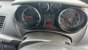 2011 VAUXHALL MERIVA EXCLUSIV CDTI 6-speed manual diesel car (BF61 UHC)(V5 in office) - 24