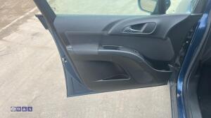 2011 VAUXHALL MERIVA EXCLUSIV CDTI 6-speed manual diesel car (BF61 UHC)(V5 in office) - 32