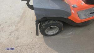 2010 HUSQVARNA CTH126 ride on mower - 11