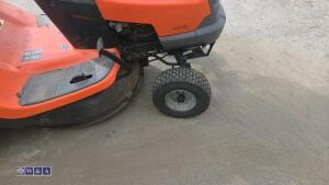 2010 HUSQVARNA CTH126 ride on mower - 12