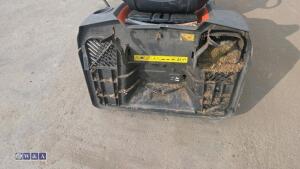 2010 HUSQVARNA CTH126 ride on mower - 19