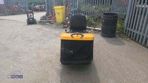 STIGA 166H petrol ride on mower, 26'' cut c/w collection box - 4