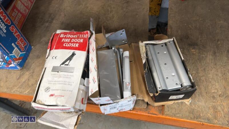 4 x fire door closers