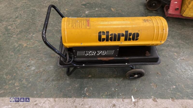 CLARKE XR70 240v workshop kerosene heater