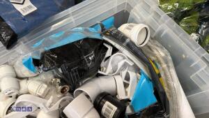 Box of plumbing items - 3