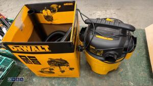 DEWALT DXV20PF 240v vacuum c/w accessories - 2