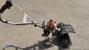 STIHL MM55 petrol wheeled power brush - 3