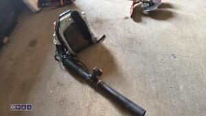 STIHL BR380 petrol backpack blower - 4