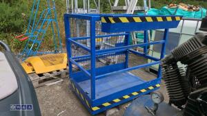 Forklift personnel safety cage