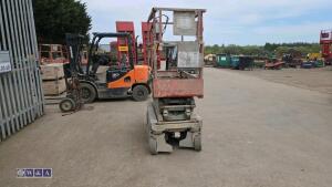 2011 SKYJACK SJ111 3219 battery driven scissor lift (s/n 22022855) - 8