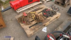 Pallet of lifting chains