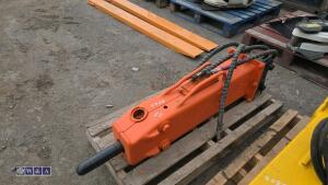 NPX hydraulic machine breaker c/w hoses (40mm pins)