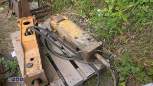 Hydraulic machine breaker c/w lines (30mm pins) - 3
