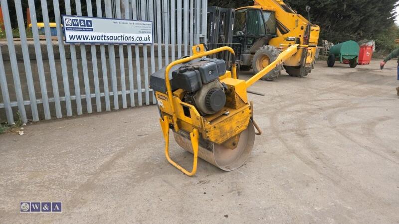 VIBRALL 71 single drum roller with electric start