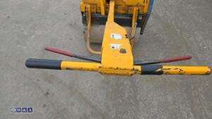 VIBRALL 71 single drum roller with electric start - 17