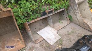 4ft ditching bucket (to suit JCB 2CX / 3CX) (35mm pins)