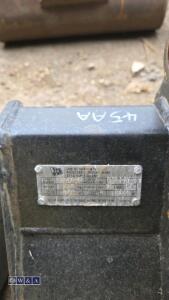 JCB 19'' digging bucket (30mm pins) (unused) - 4