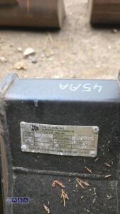 JCB 19'' digging bucket (30mm pins) (unused) - 4