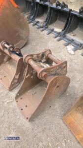 12'' digging bucket (40mm pins) - 2