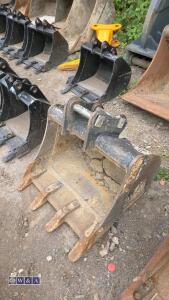 2ft digging bucket (35mm pins) - 2